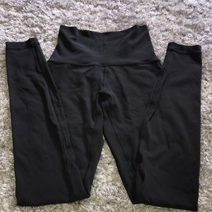 GREY LULULEMON ALIGNS FULL LENGTH W/ POCKET